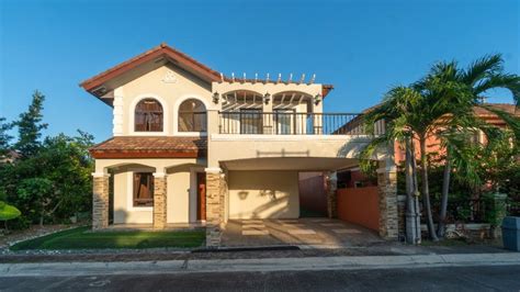 3 Bedroom House for sale in Ponticelli, Molino IV, Cavite .